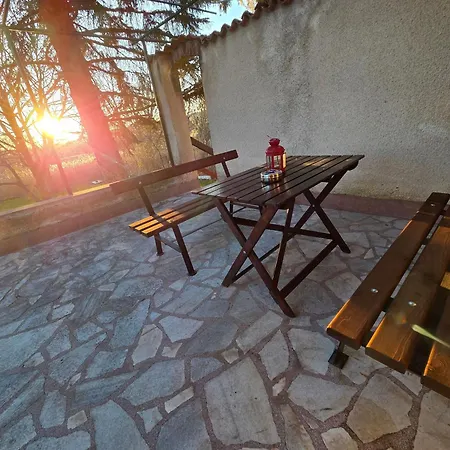 Still Garden House بيت للعطل Bezden