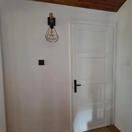 بيت للعطل Still Garden House